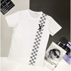 Limited Edition 2026 Louis Vuitton Unisex T-Shirt DN830901
