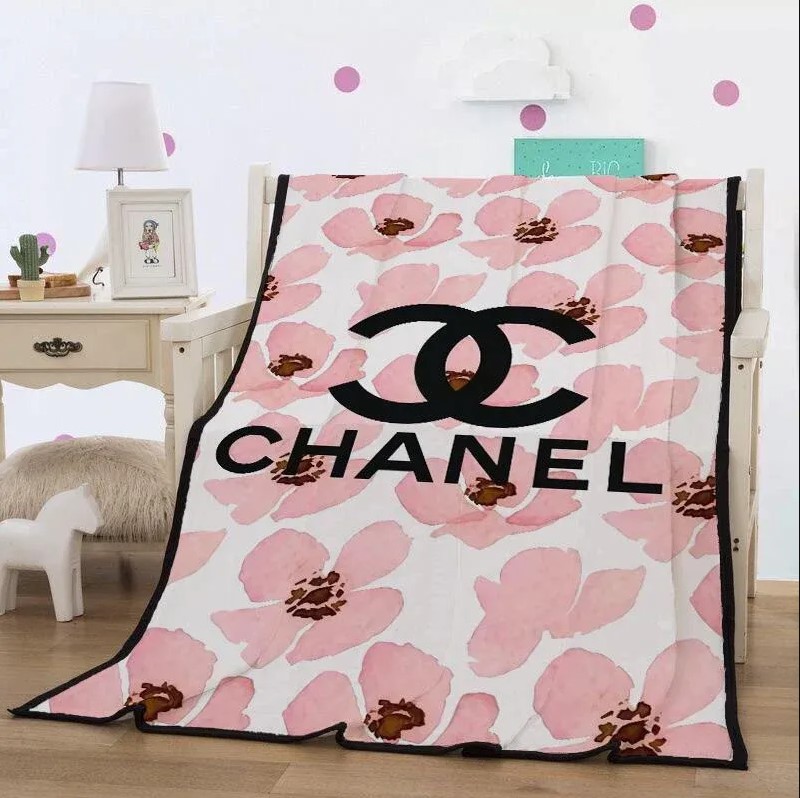 Chanel-Pinky-Flowers-Fashion-Luxury-Brand-Blanket-Fleece-Comfortable-Blanket.jpg