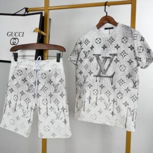 2024 Louis Vuitton Tracksuits for men - DN9190604