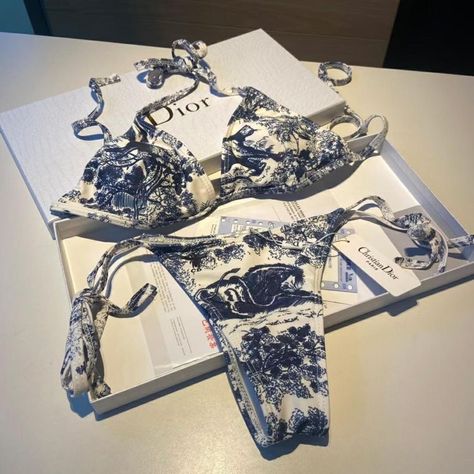 Dior-Bikini-PM01011.jpg