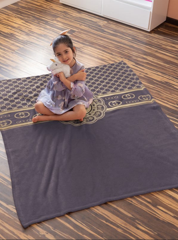 Gucci-Dirty-Violet-Luxury-Brand-Logo-Premium-Blanket-Fleece-Home-Decor.jpg