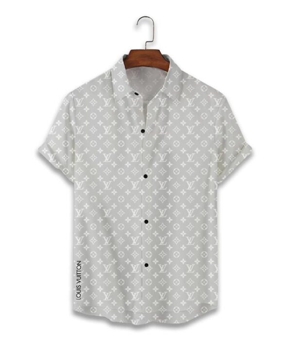HH02504-shirt-600x704-1.jpg