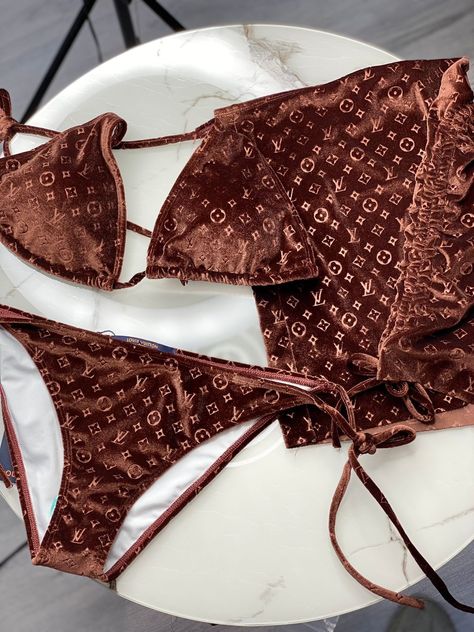 LV-Bikini-PM00537.jpg