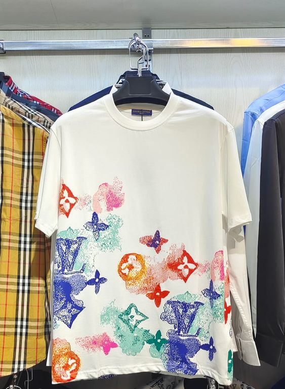 Limited-Edition-Dior-T-Shirt-E28093PM01237.jpg