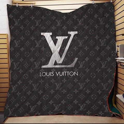 Louis-Vuitton-Grey-Quilt-Blanket-Fleece-Home-Decor.jpg