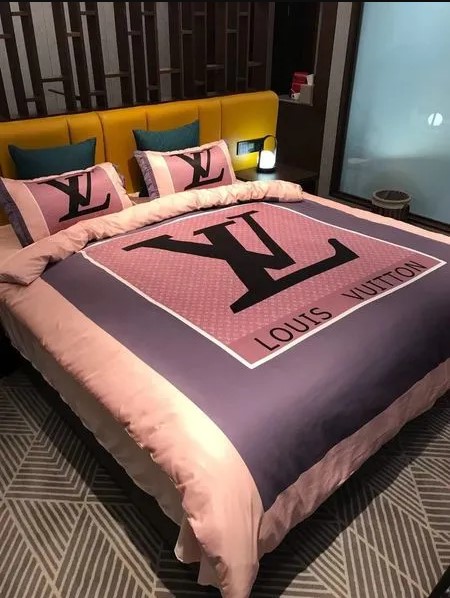 Louis-Vuitton-Purple-Pinky-Luxury-Brand-Bedding-Set-Duvet-Cover-Home-Decor.jpg