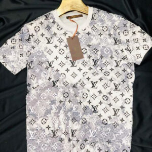 New Arrival LV Luxury Brand Unisex T-Shirt Gift Hot 2025 PEA03032025