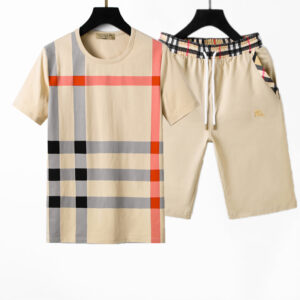 2026 Burberry Tracksuits for men - DN22404