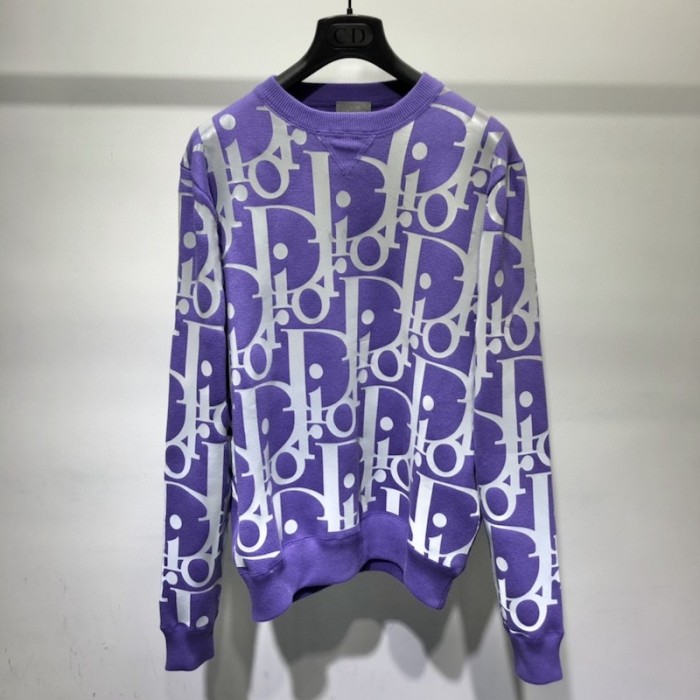 dior_oversized_reflective_sweater_pp_01-700x700-1.jpg